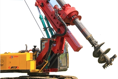 旋挖機(jī),旋挖鉆機(jī),鉆(打)樁機(jī),廣西聯(lián)達(dá)旋挖鉆機(jī)5-30米打樁挖樁深度--農(nóng)村城